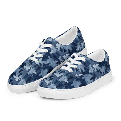 Frosted Evergreen on a Men's Lace-Up Canvas Shoes