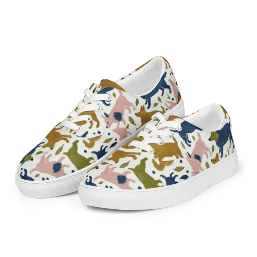 Woodland Zoom on a Men's Lace-Up Canvas Shoes