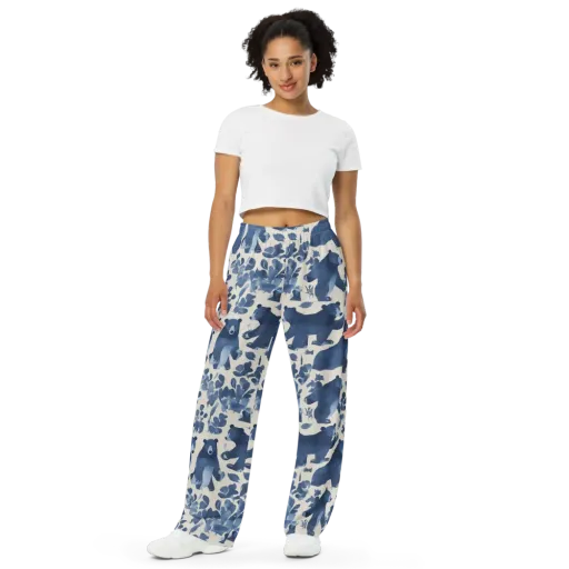 Blue Bearwood on a Wide-Leg Pants