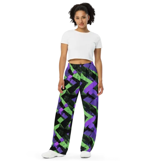 Electric Overlap on a Wide-Leg Pants
