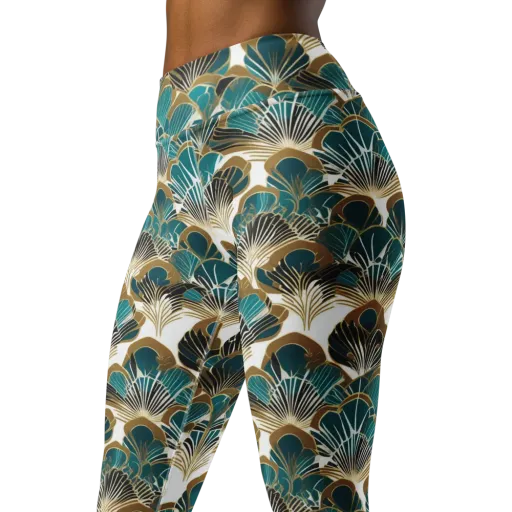 Aurum Botanica on a Yoga Leggings
