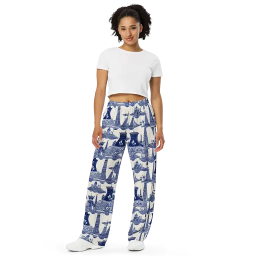 Cobalt Cabinet Garden on a Wide-Leg Pants
