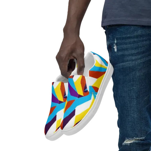 Chromatic Pinwheel on a Men's Slip-On Canvas Shoes