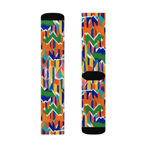 Chromatic Peaks on a Socks