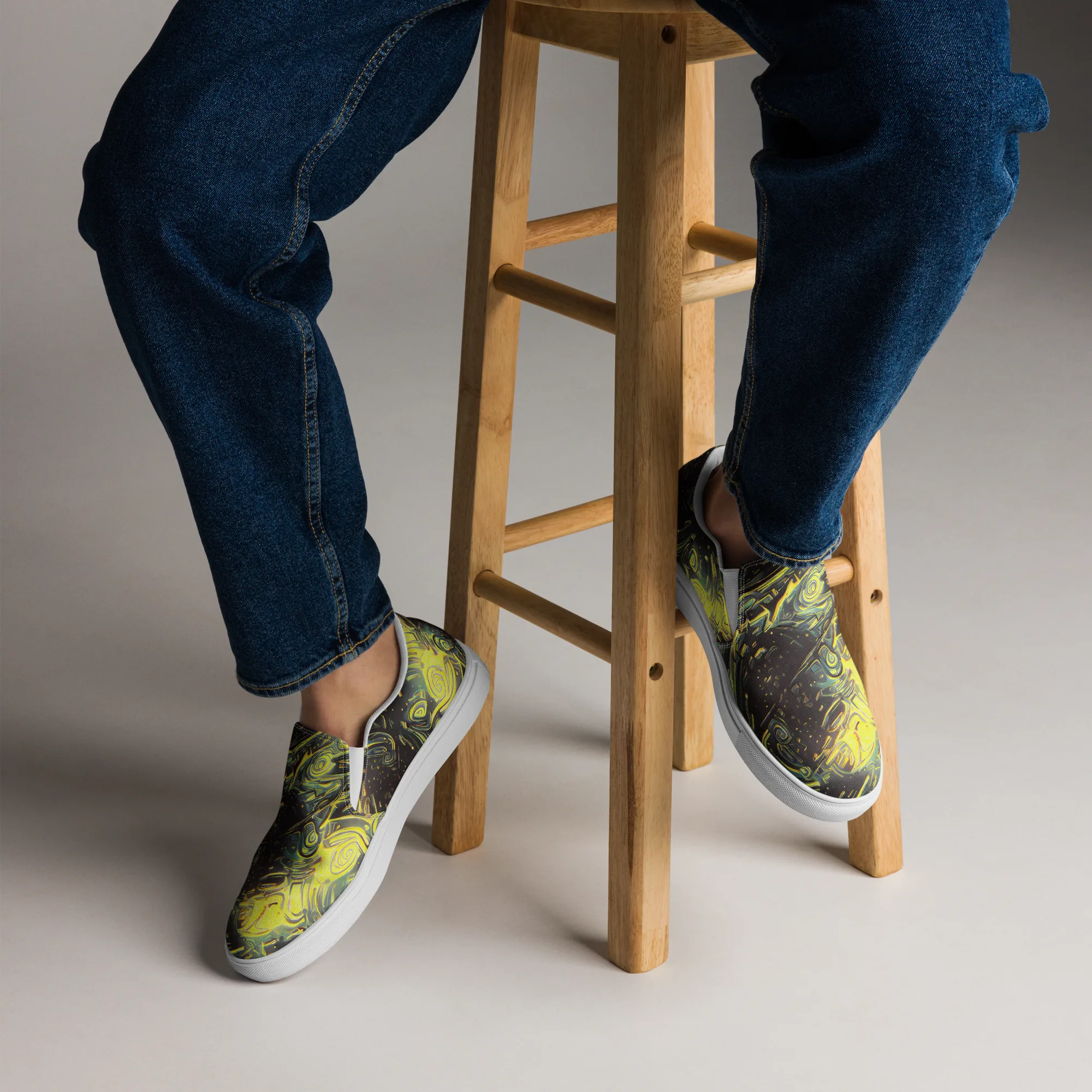 Eversen Whirl on Men's Slip-On Canvas Shoes — Front
