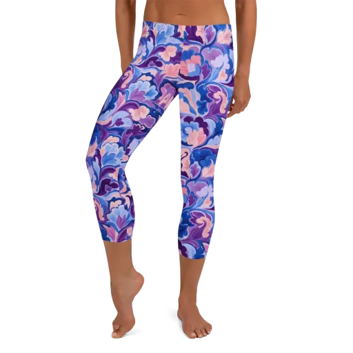 Violet Rococo on a Capri Leggings