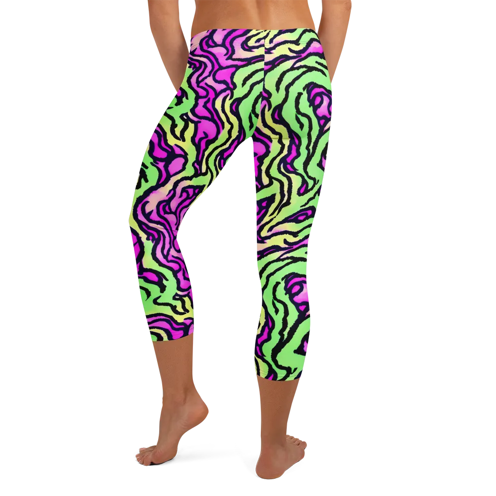Mintchine Maze on Capri Leggings — Back