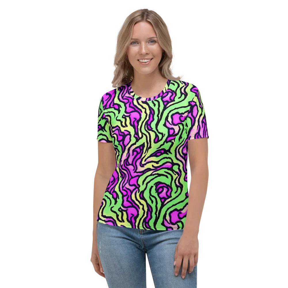 Mintchine Maze on Women's Crew Neck T-Shirt — Front