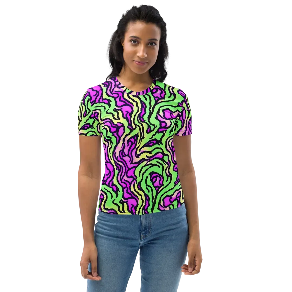 Mintchine Maze on Women's Crew Neck T-Shirt — Front