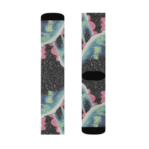 Lunar Waves on a Socks