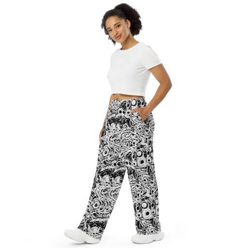 Noir Organism on a Wide-Leg Pants