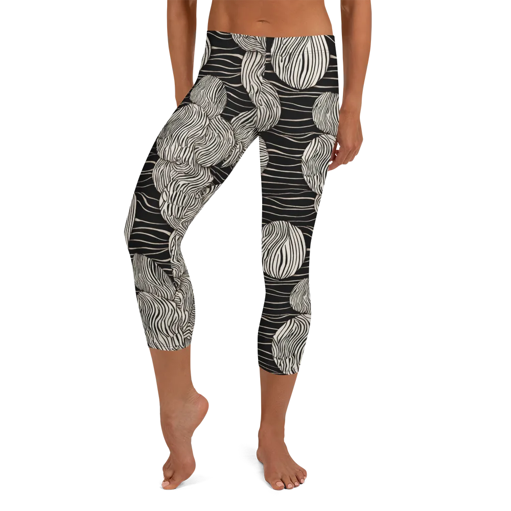 Onyx Ripple on Capri Leggings — Front