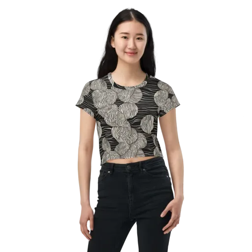 Onyx Ripple on a Crop Tee