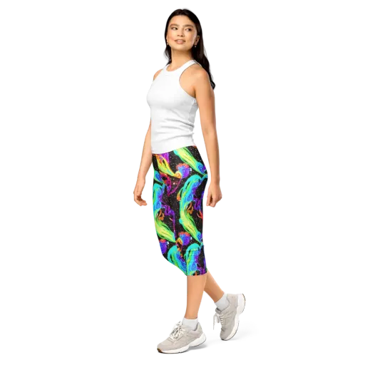 Yuan Whirls on a Capri Leggings