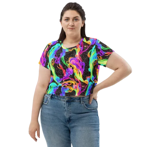 Yuan Whirls on a Crop Tee