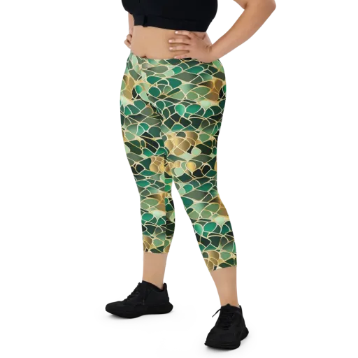 Gilded Emerald Lattice on a Capri Leggings