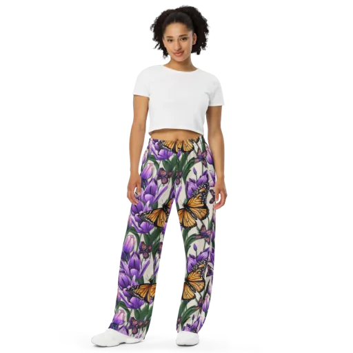 Tulip Wingbeat on a Wide-Leg Pants