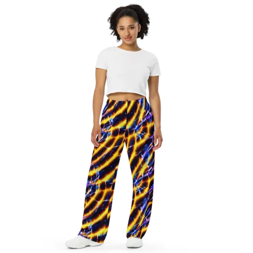 Tempel Tangle on a Wide-Leg Pants