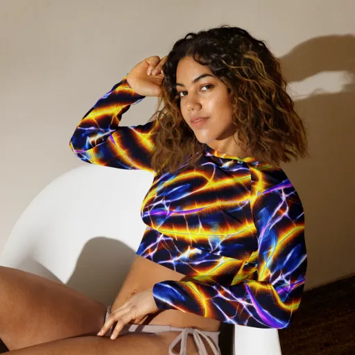 Tempel Tangle on a Long Sleeve Crop Top