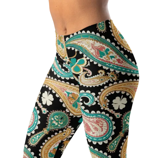 Clover Caravan on a Leggings