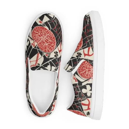 Red Queen's Shuffle on a Men's Slip-On Canvas Shoes