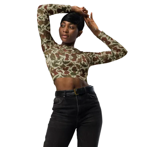 Laurel Portraits on a Long Sleeve Crop Top