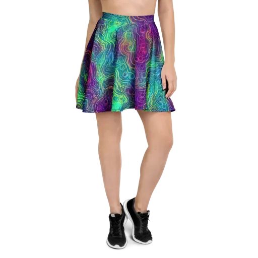 Chromatic Currents on a Skater Skirt