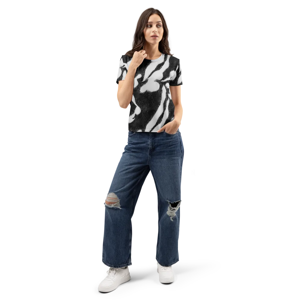 Ray's Illusion on Women's Crew Neck T-Shirt — Front