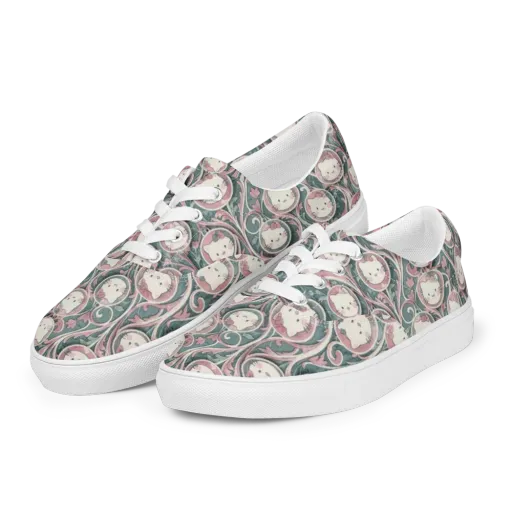 Mistletoe Kittens on a Men's Lace-Up Canvas Shoes