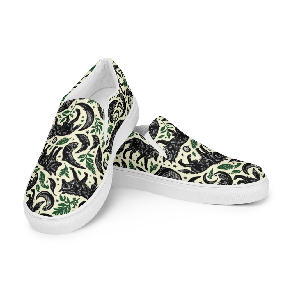 Midnight Foxglove on Men's Slip-On Canvas Shoes — Left Front