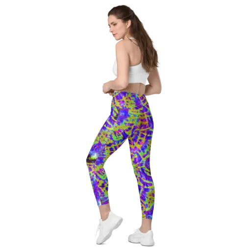 Victoire Vortex on a Leggings with Pockets