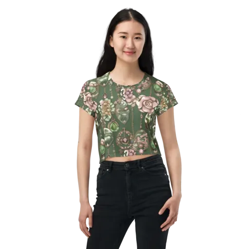 Mosslight Bijou on a Crop Tee