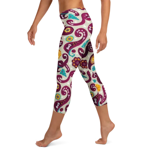Morbida Botanica on a Capri Leggings