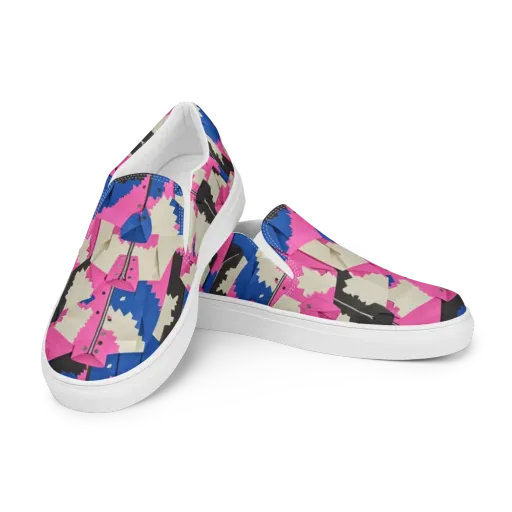 Zipper Voltage on a Men's Slip-On Canvas Shoes