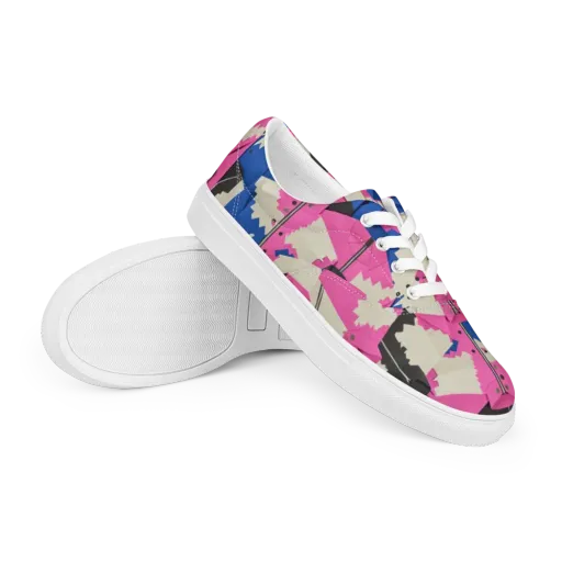 Zipper Voltage on a Men's Lace-Up Canvas Shoes