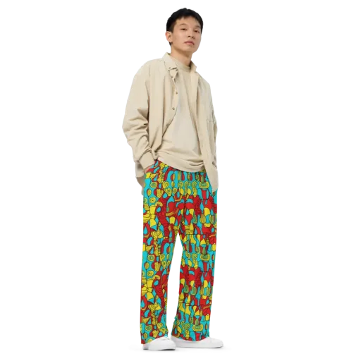 Chromatic Curio on a Wide-Leg Pants