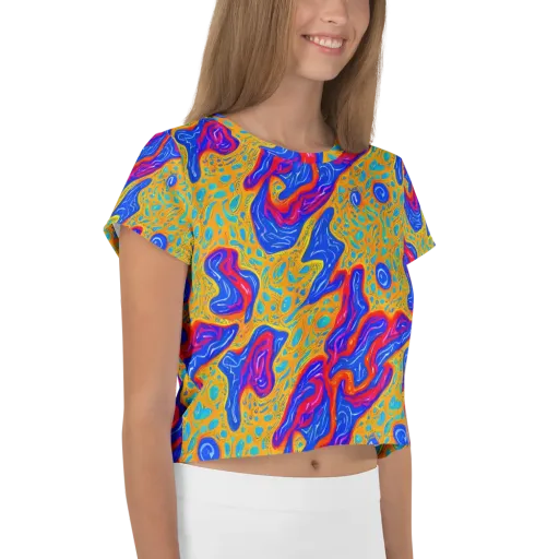 Magnetic Current on a Crop Tee