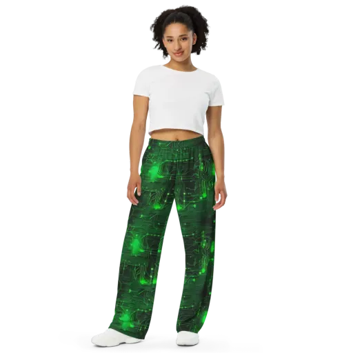 Silicon Moss on a Wide-Leg Pants
