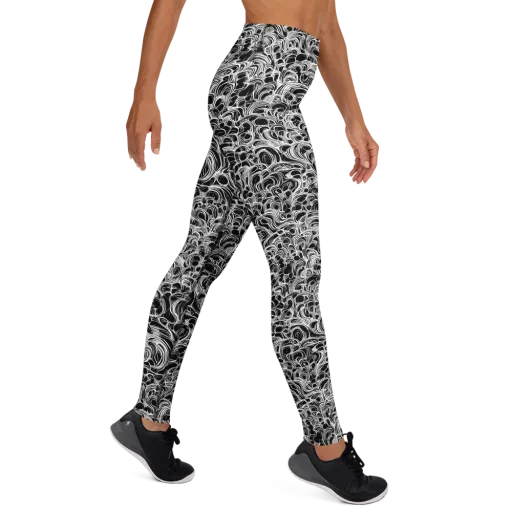 Monochrome Tangle on a Yoga Leggings
