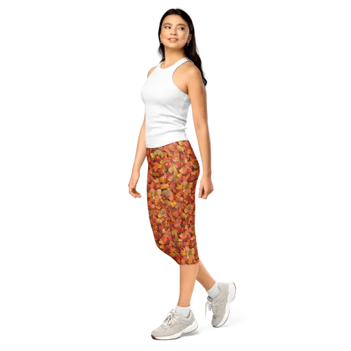 Amber Canopy on a Capri Leggings