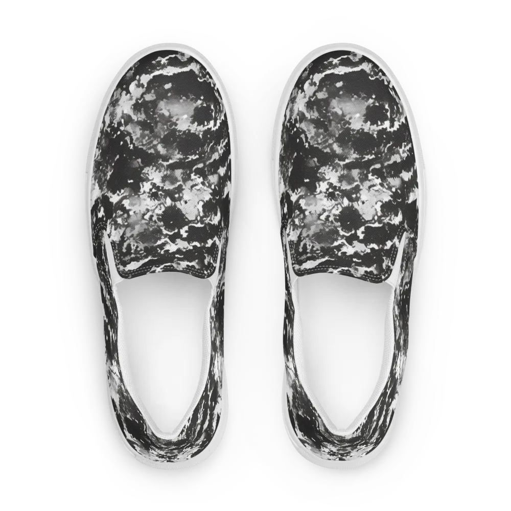 Monochrome Rift on Women's Slip-On Canvas Shoes — Front