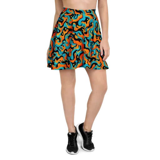 Voltage Wave on a Skater Skirt