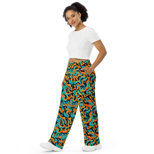 Voltage Wave on a Wide-Leg Pants