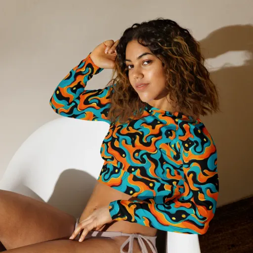 Voltage Wave on a Long Sleeve Crop Top