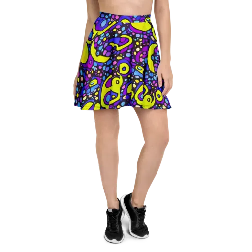 Chromatic Orbits on a Skater Skirt