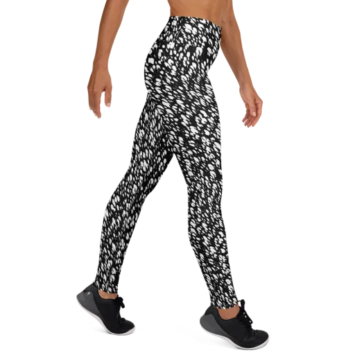 Noir Static on a Yoga Leggings