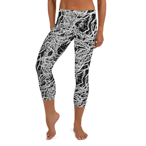 Black Thorn Tangle on a Capri Leggings