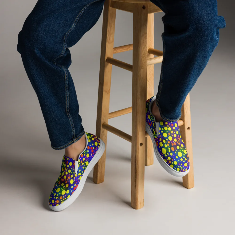 Ultraviolet Bubbles on Men's Slip-On Canvas Shoes — Front