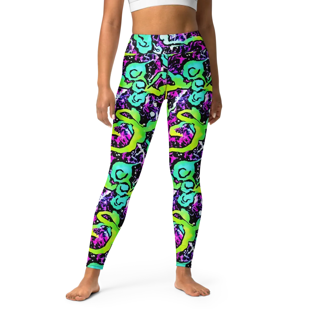Psychedelic Stampede on Yoga Leggings — Front