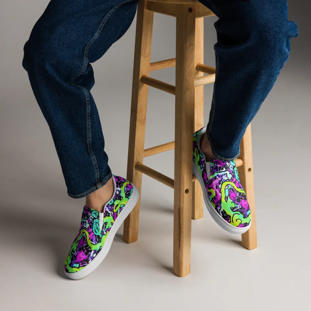 Psychedelic Stampede on Men's Slip-On Canvas Shoes — Front